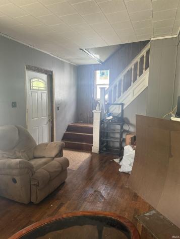 607 S Jefferson Street Hartford City IN 47348