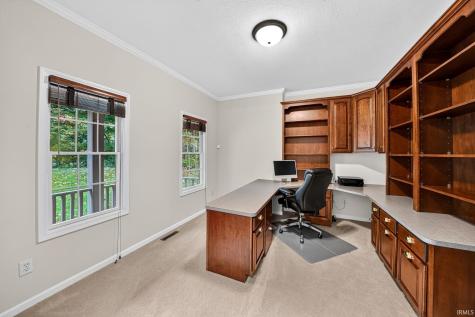 21055 Quiet Ridge Court South Bend IN 46614