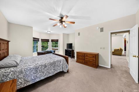21055 Quiet Ridge Court South Bend IN 46614