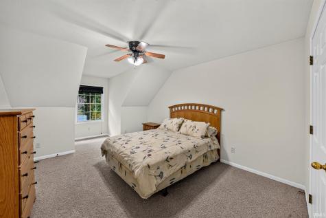 21055 Quiet Ridge Court South Bend IN 46614