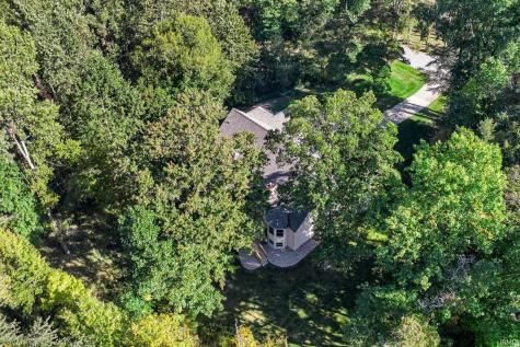 21055 Quiet Ridge Court South Bend IN 46614