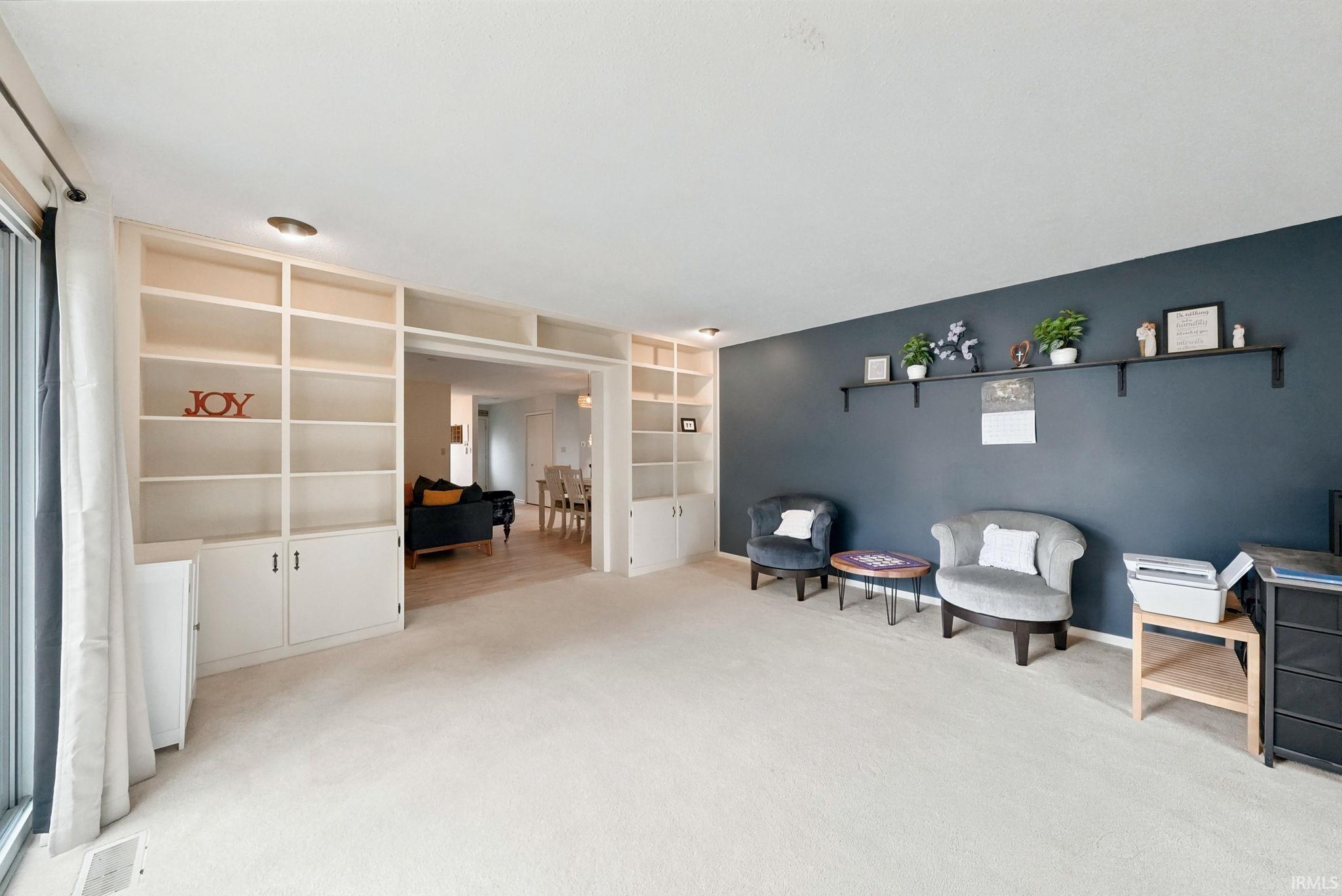 616 Pam Street Warsaw IN 46580