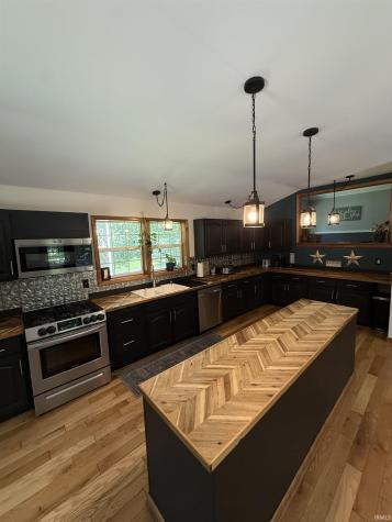 215 Chester Drive Ellettsville IN 47429