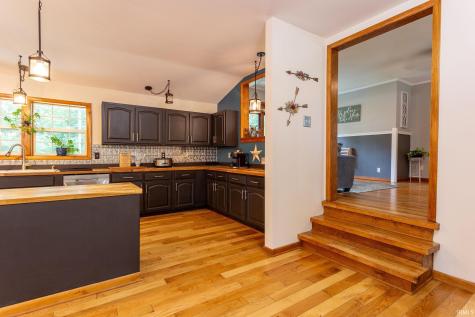 215 Chester Drive Ellettsville IN 47429