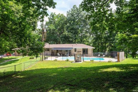 215 Chester Drive Ellettsville IN 47429