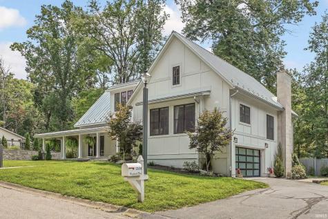 2104 E Woodstock Place Bloomington IN 47401
