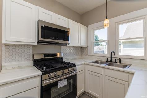 1707 W 8th Street Anderson IN 46016