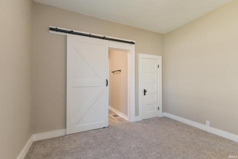 1707 W 8th Street Anderson IN 46016