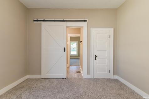 1707 W 8th Street Anderson IN 46016