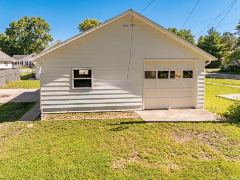 1707 W 8th Street Anderson IN 46016