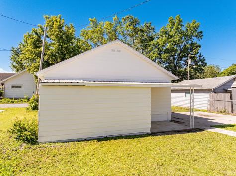 1707 W 8th Street Anderson IN 46016