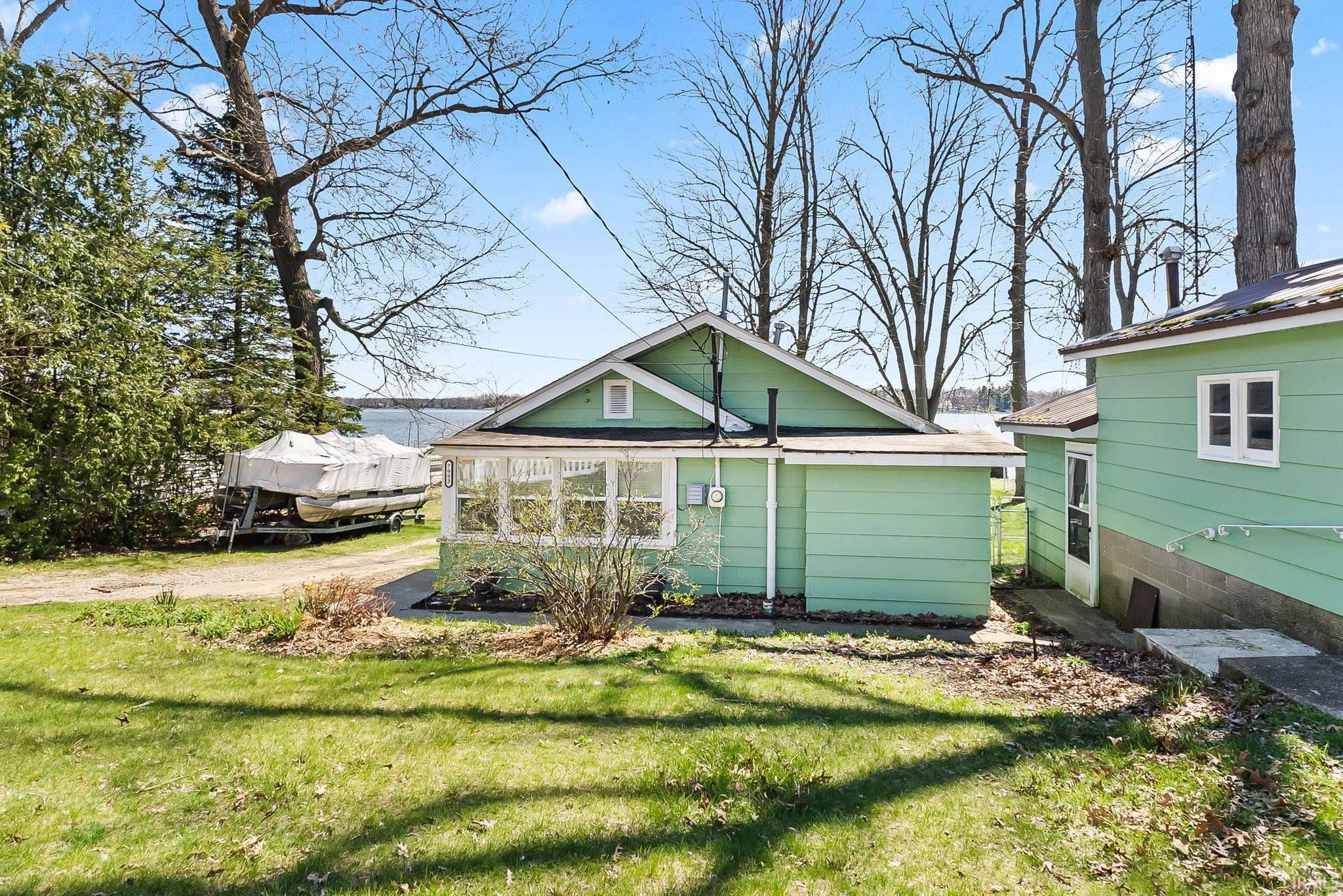 7993 N Tippecanoe Drive Walkerton IN 46574