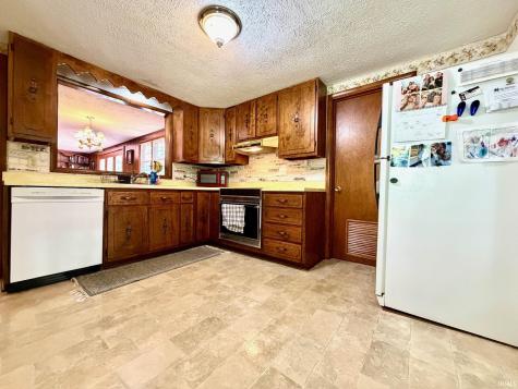 937 Vinegar Hill Road Bedford IN 47421