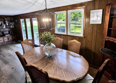 937 Vinegar Hill Road Bedford IN 47421