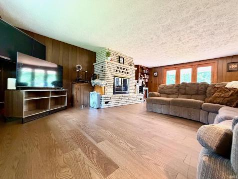 937 Vinegar Hill Road Bedford IN 47421