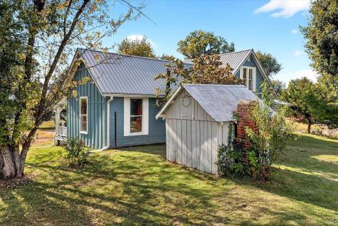 521 S Sale Street Ellettsville IN 47429