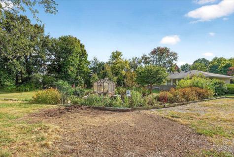 521 S Sale Street Ellettsville IN 47429