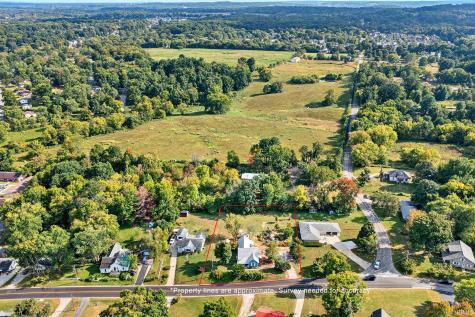 521 S Sale Street Ellettsville IN 47429