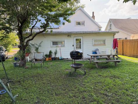 425 Dewey Street Monticello IN 47960