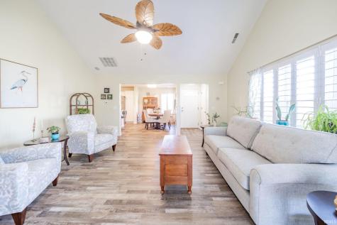 12 Clubview Drive Hartford City IN 47348