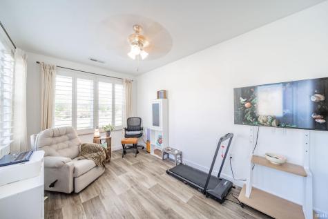 12 Clubview Drive Hartford City IN 47348