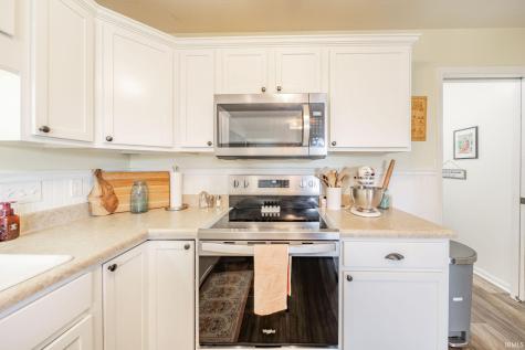 12 Clubview Drive Hartford City IN 47348