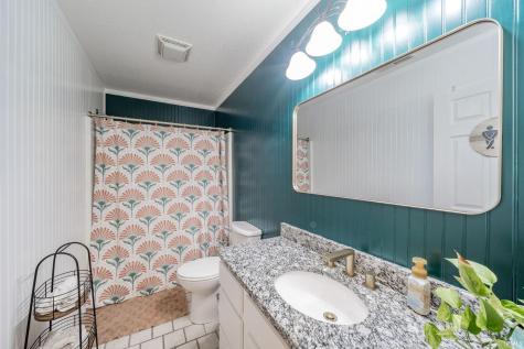 12 Clubview Drive Hartford City IN 47348