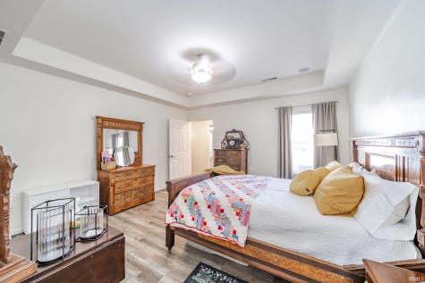 12 Clubview Drive Hartford City IN 47348