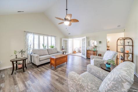 12 Clubview Drive Hartford City IN 47348