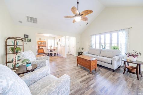 12 Clubview Drive Hartford City IN 47348