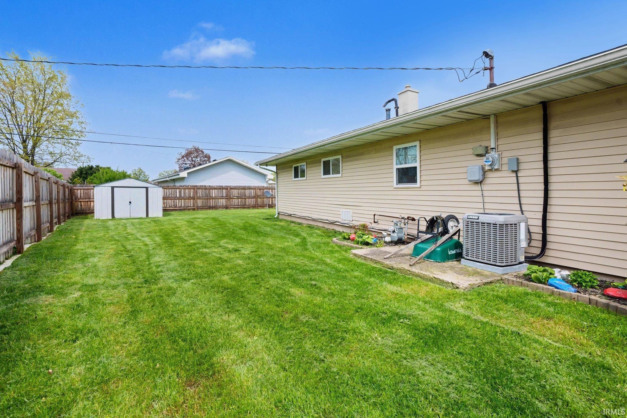 1207 Manchester Drive South Bend IN 46615