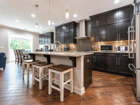 7737 Tavalon Drive Evansville IN 47715
