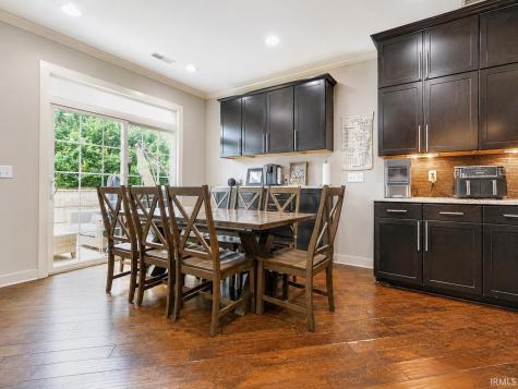 7737 Tavalon Drive Evansville IN 47715