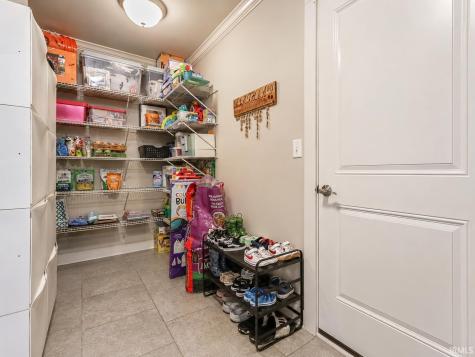 7737 Tavalon Drive Evansville IN 47715