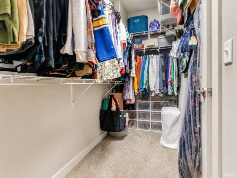 7737 Tavalon Drive Evansville IN 47715