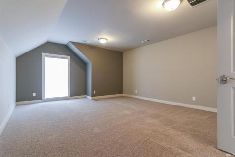 7737 Tavalon Drive Evansville IN 47715