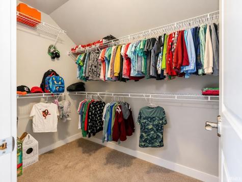 7737 Tavalon Drive Evansville IN 47715