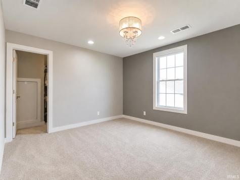 7737 Tavalon Drive Evansville IN 47715