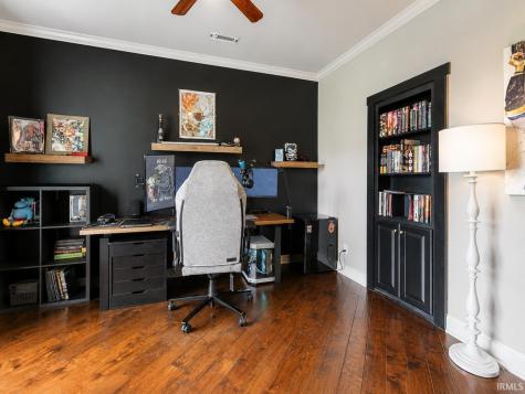 7737 Tavalon Drive Evansville IN 47715