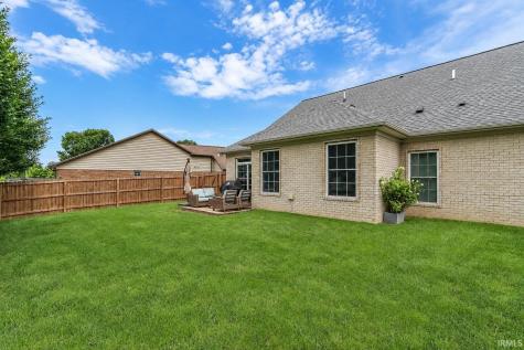 7737 Tavalon Drive Evansville IN 47715