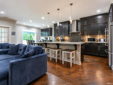 7737 Tavalon Drive Evansville IN 47715