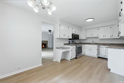 7611 Dunleith Court Fort Wayne IN 46815