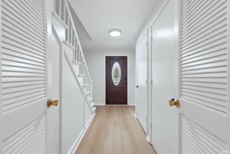 7611 Dunleith Court Fort Wayne IN 46815