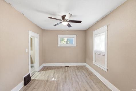 910 Nuttman Avenue Fort Wayne IN 46807