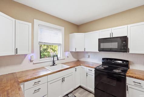 910 Nuttman Avenue Fort Wayne IN 46807