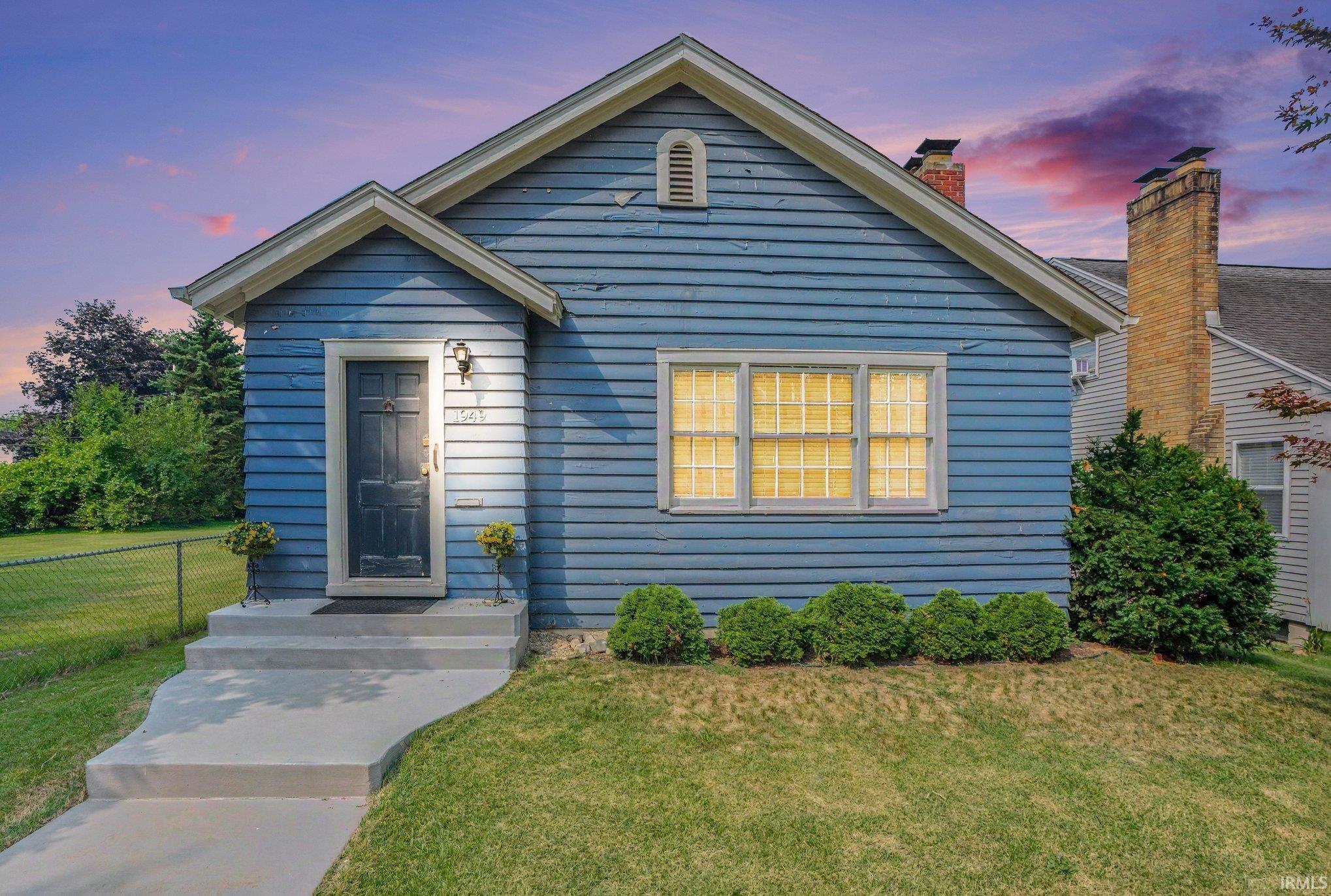 1949 Beverly Place South Bend IN 46616