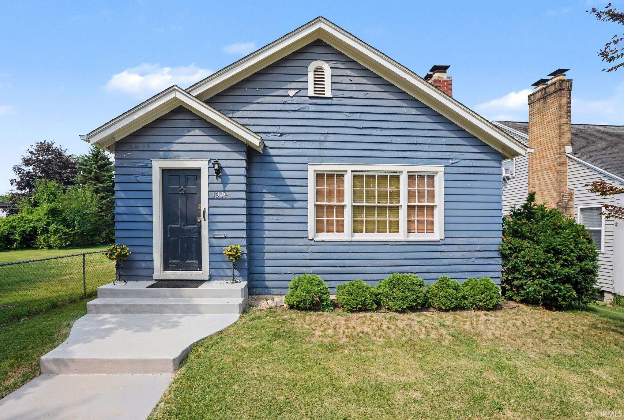1949 Beverly Place South Bend IN 46616