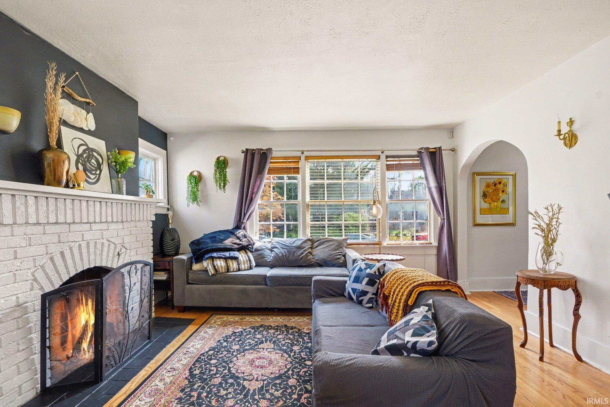 1949 Beverly Place South Bend IN 46616