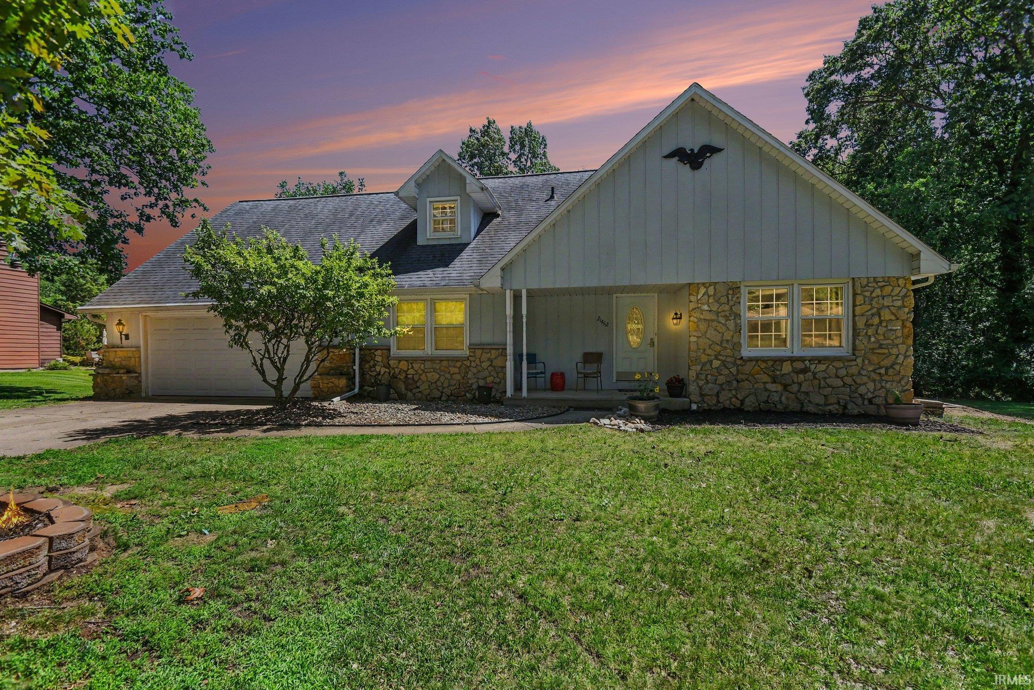 21462 Ravenna Drive South Bend IN 46628