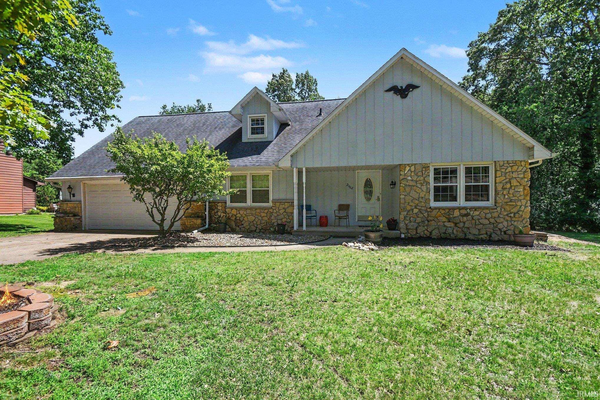 21462 Ravenna Drive South Bend IN 46628